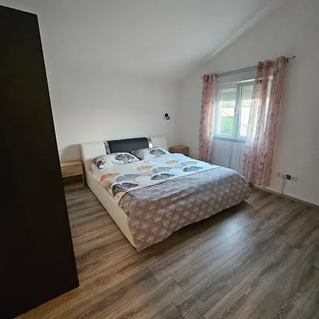 Maslina * Kastel Stari