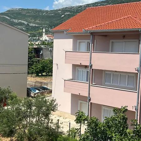 Apartment Maslina Kastel Stari